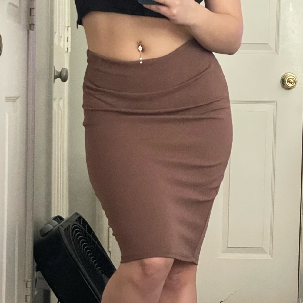 Brown pencil skirt